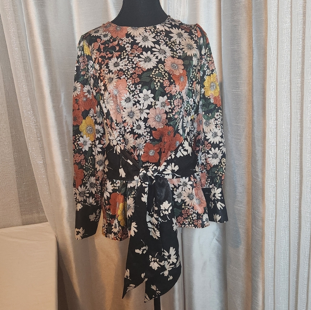Zara Multicolor Floral Blouse with Bow